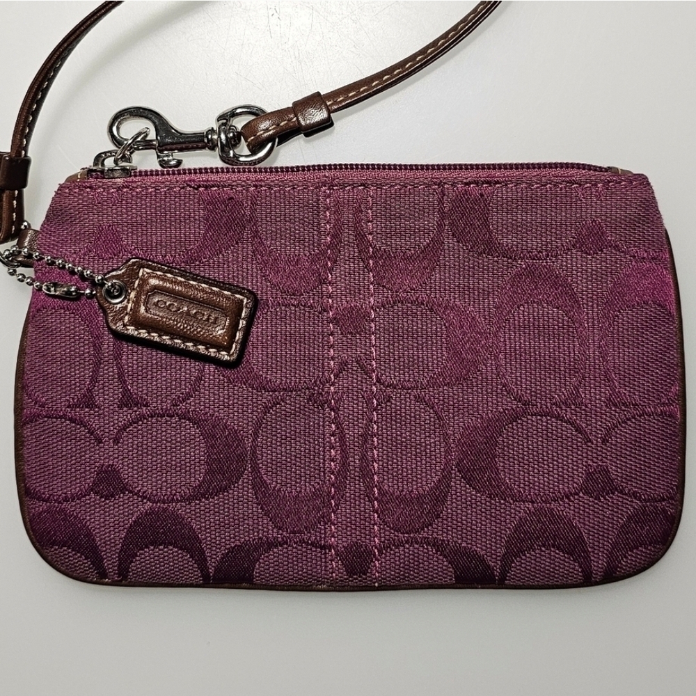 Coach Signature Small Wristlet in Plum